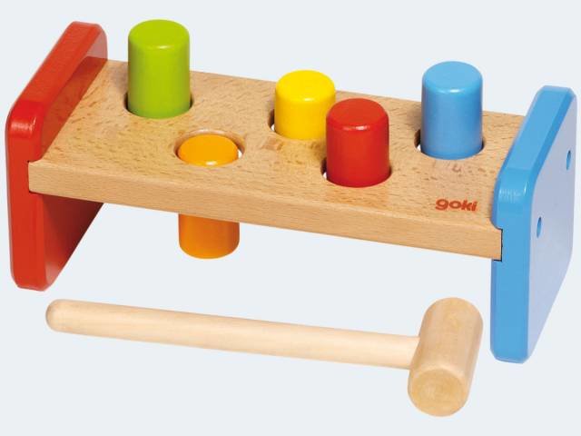GOKI Hammerbank 7T natur bunt Holz 21x9x9cm | Spielebude Bocholt, 17,90